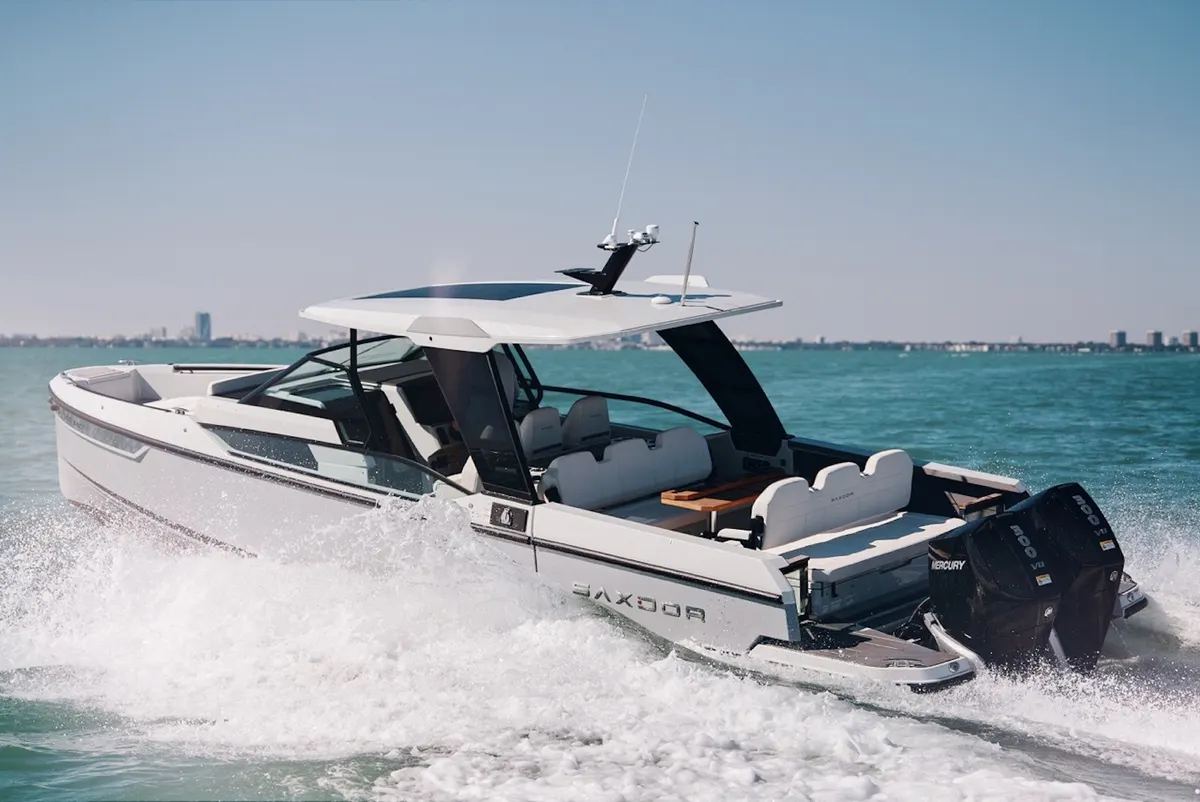 32ft Sport Boat — photograph 43 of 50