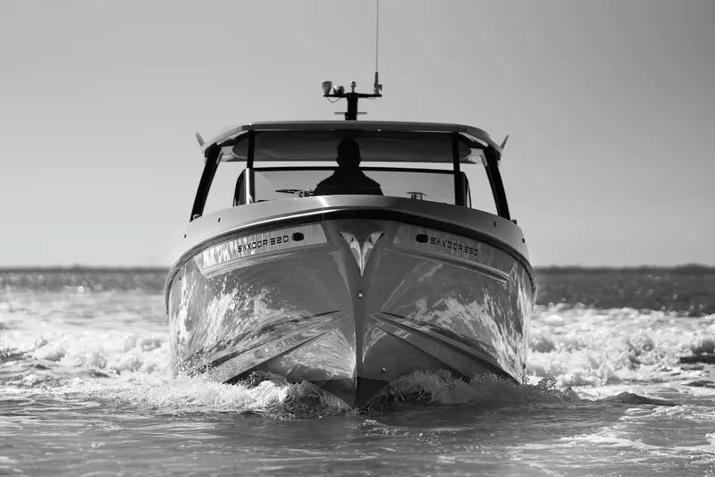 32ft Sport Boat — photograph 26 of 50