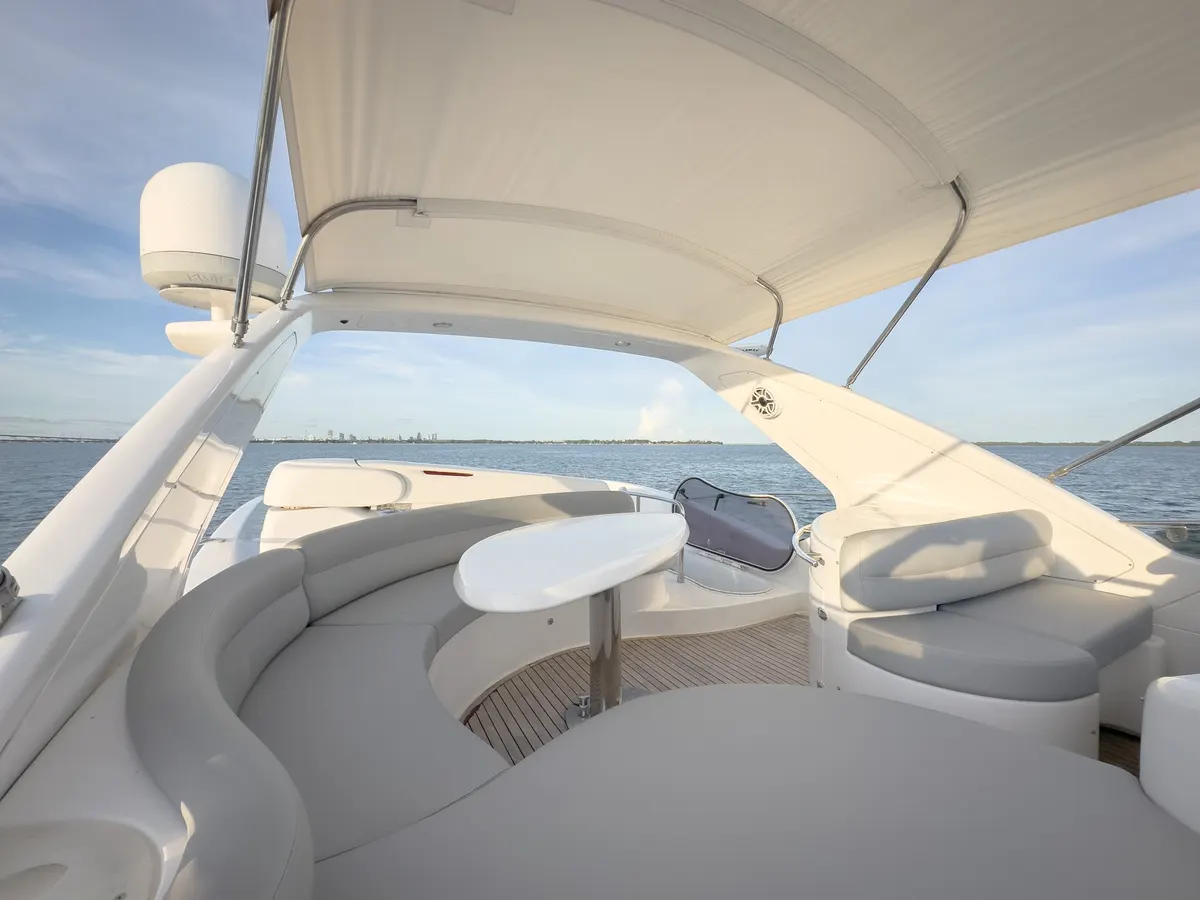 58ft Motor Yacht — photograph 13 of 27