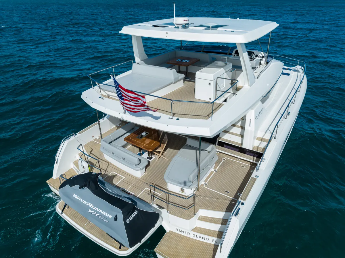 60ft Power Catamaran — photograph 100 of 107