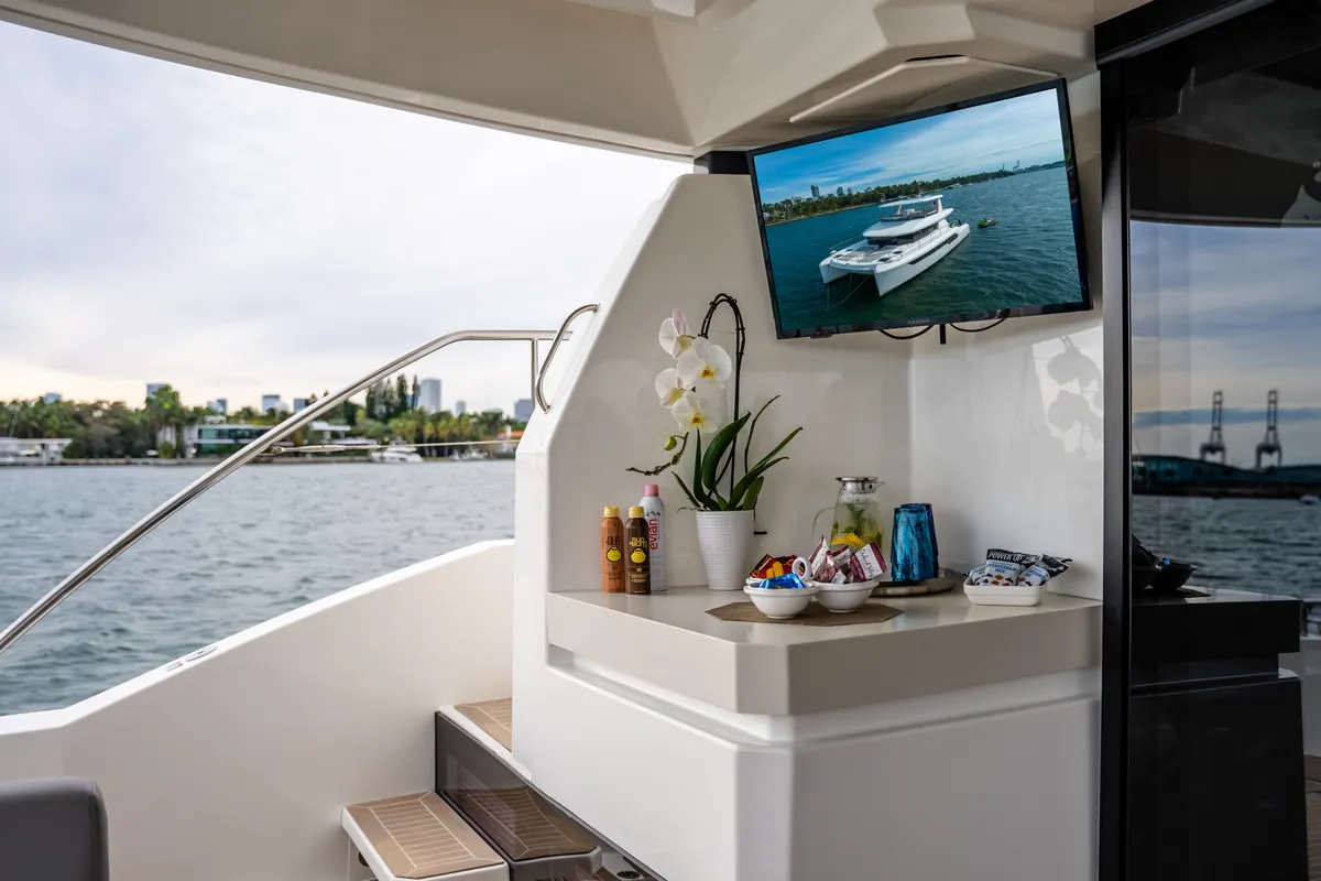 60ft Power Catamaran — photograph 106 of 107