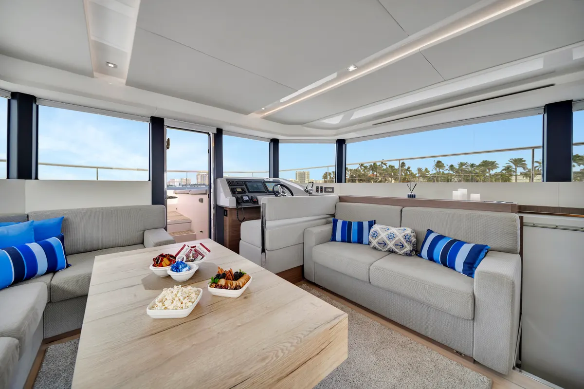 60ft Power Catamaran — photograph 82 of 107