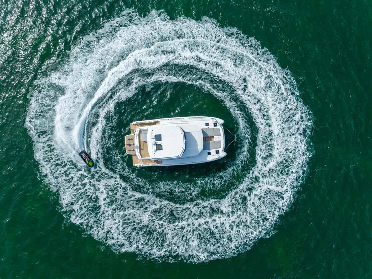 60ft Power Catamaran — photograph 84 of 107