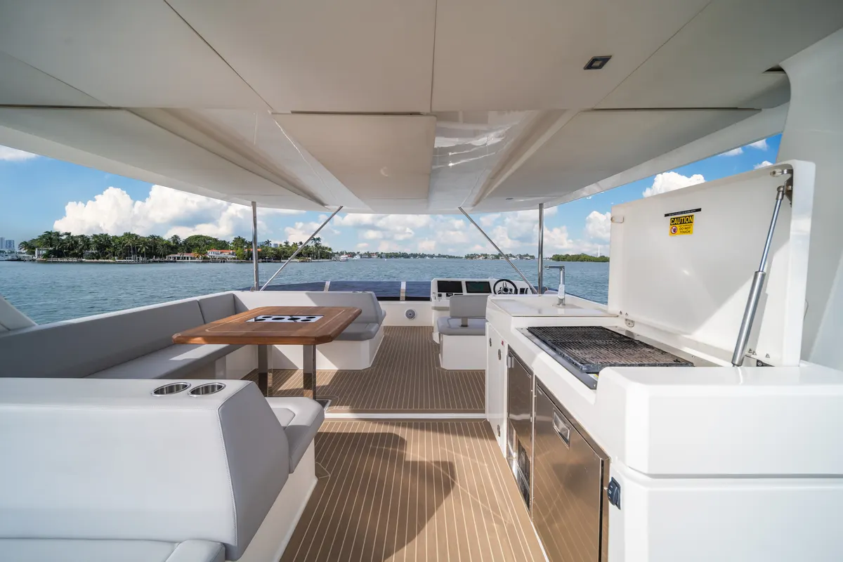 60ft Power Catamaran — photograph 29 of 107
