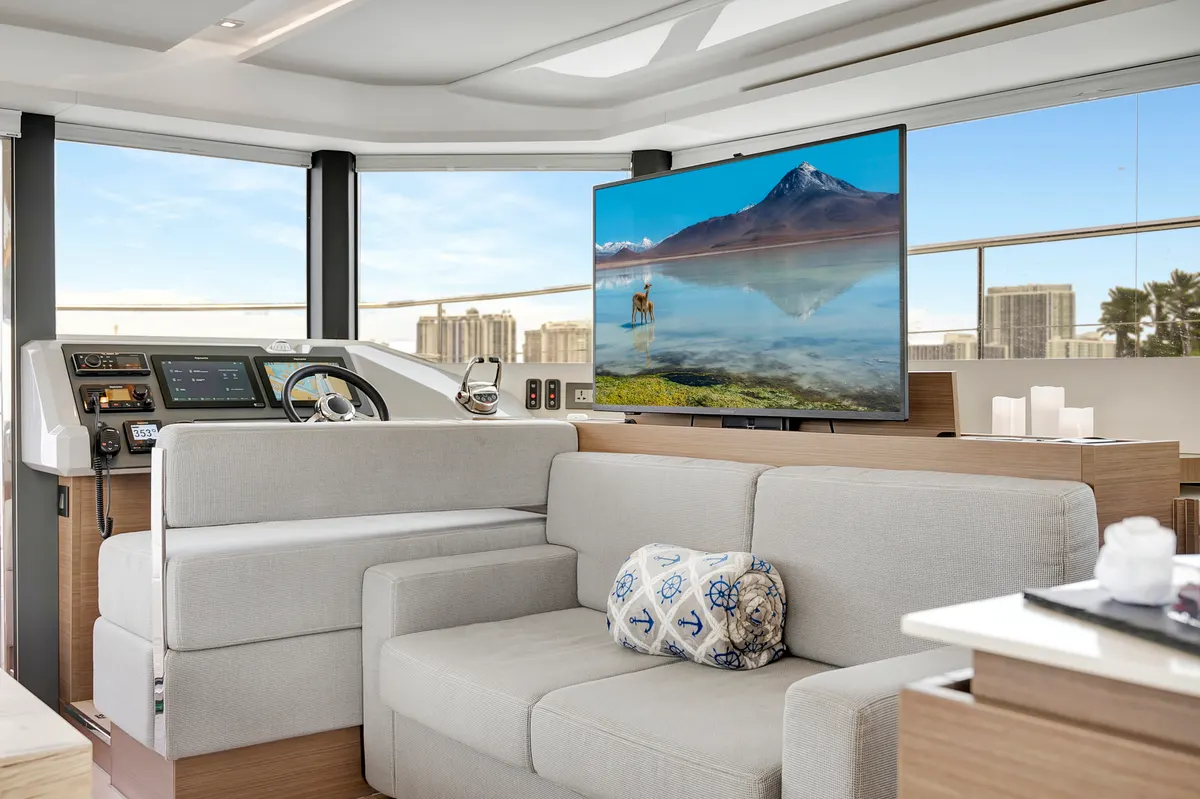 60ft Power Catamaran — photograph 95 of 107