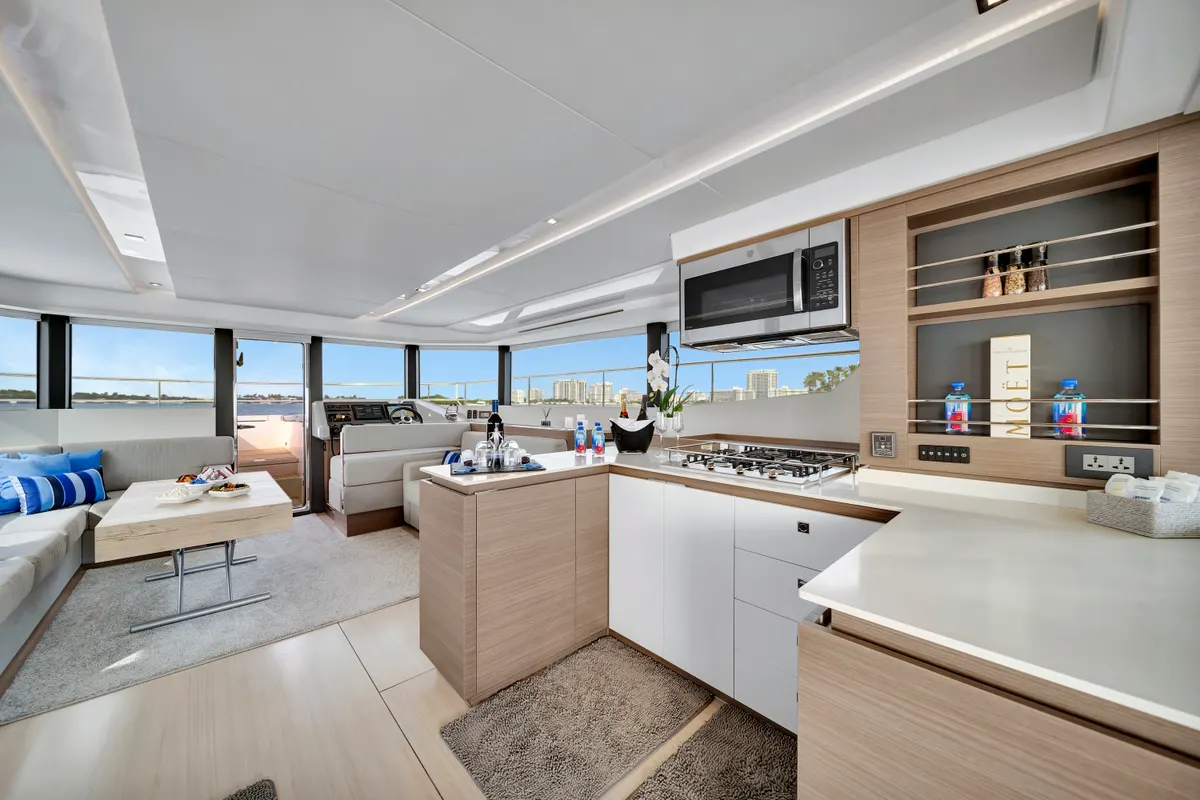 60ft Power Catamaran — photograph 42 of 107
