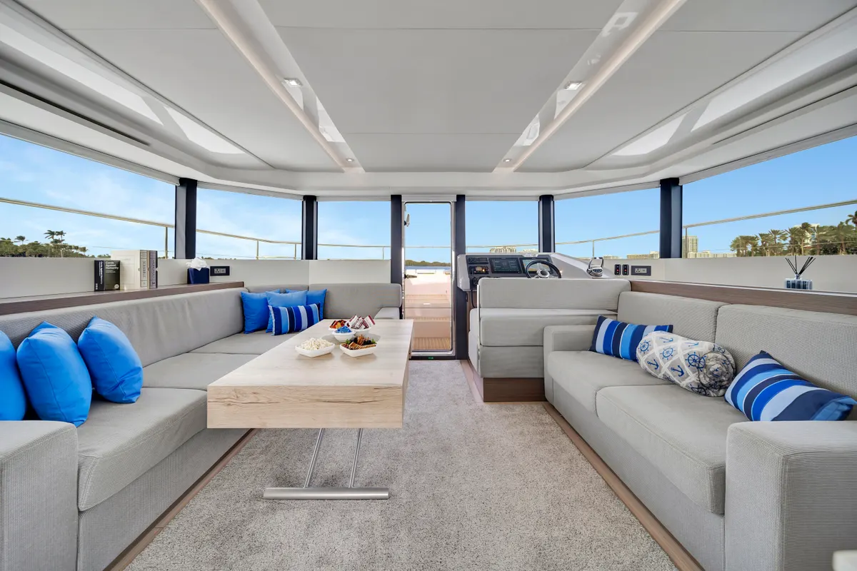 60ft Power Catamaran — photograph 104 of 107