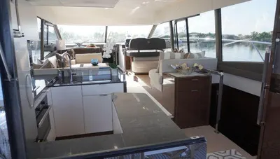 65ft Motor Yacht — photograph 7 of 16