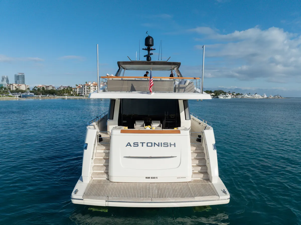 Astonish — photograph 4 of 126